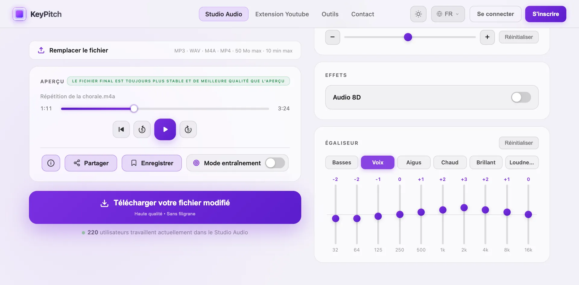 Le Studio Audio KeyPitch ouvert depuis l'égaliseur en ligne : le même fichier, avec le preset Voix activé sur son égaliseur 10 bandes et le bouton Télécharger prêt